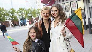 &bdquo;Eurovizijos&ldquo; gerbėjų minia plūsta į &bdquo;Globe&ldquo; areną