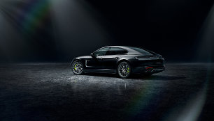 „Porsche Panamera Platinum Edition“