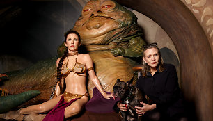 Carrie Fisher su savo vaškine figūra „Madame Tussauds“ muziejuje