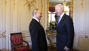 Vladimiras Putinas ir Joe Bidenas Ženevoje