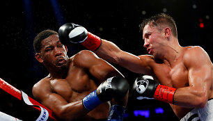 Genadijus Golovkinas įveikė Danielį Jacobsą