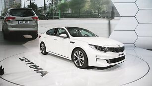 KIA stendas Frankfurto automobilių parodoje