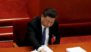 Xi Jinpingas Kinijos parlamente