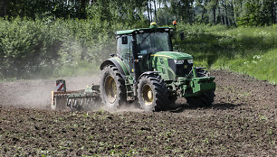 Širvintų rajone pavogti trys traktoriai
