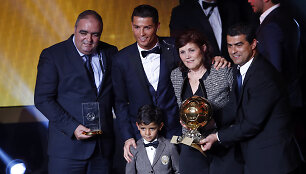 Cristiano Ronaldo su mama