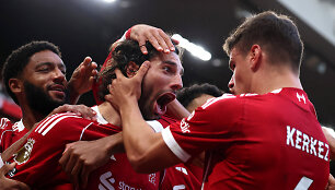 &bdquo;Liverpool&ldquo; pergalę lėmė Dominikas Szoboszlai, atlikęs nuostabų baudinį.