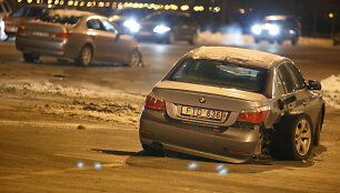 BMW automobilių avarija