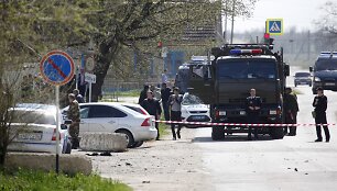 Rusijos pietuose trys mirtininkai sprogdintojai atakavo policijos nuovadą