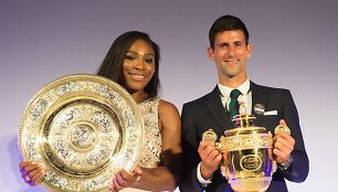 Serena Williams ir Novakas Džokovičius laimėjo Vimbldono turnyrą