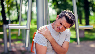 Neignoruokite peties skausmo – gali skaudėti ne tik dėl traumos. Ortopedo-traumatologo patarimai