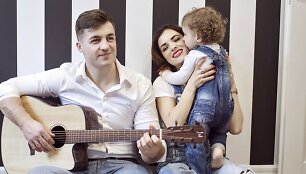 Irūna Puzaraitė-Čepononienė su &scaron;eima