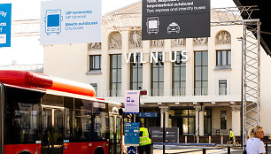 Atverta Vilniaus oro uosto centrinė aikštė