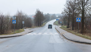 Neapšviesta perėja Vilniaus rajone