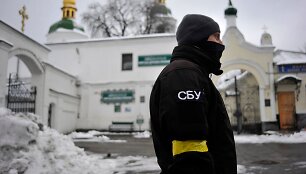 SBU pareigūnas / SERGEI CHUZAVKOV / AFP