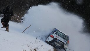 V.&Scaron;vedo ir Ž.Sakalausko avarija 2009 m.(&bdquo;Halls Winter Rally&ldquo; istorija)