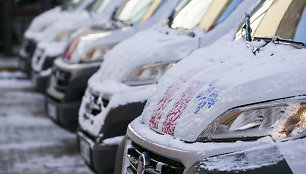 Sveikatos apsaugos ministerija  perdavė gydymo įstaigoms 24 A tipo GMP automobilius