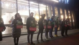 Protestas prie &bdquo;Marriott&ldquo;