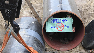 Prie&scaron; &bdquo;Nord Stream 2&ldquo; protestuojantys aktyvistai užėmė statomo dujotekio atkarpą