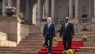 Suomijos prezidentas Sauli Niinistö ir Pietų Afrikos prezidentas Cyrilas Ramaphosa Pretorijoje