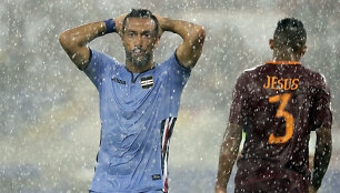 &bdquo;Roma&ldquo; ir &bdquo;Sampdoria&ldquo; susitikimas sustabdytas dėl lietaus