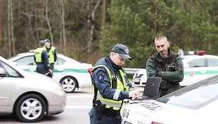 Rytinio reido metu patikrinta 250 automobių vairuotojų. Visi jie buvo blaivūs.