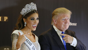 Donaldas Trumpas ir 2013 metų &bdquo;Mis Visata&ldquo; &ndash; venesuelietė Gabriela Isler.