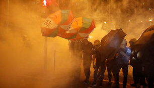 Protestuotojų ir policijos susirėmimas Honkonge
