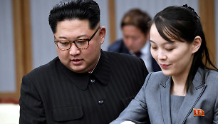 Kim Jong Unas ir Kim Yo Jong