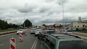 Spūstis ties Veiverių gatvės ir Europos prospekto sankryža