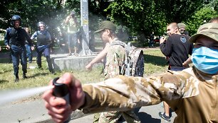 Pirmajame Kijevo gėjų parade nepavyko i&scaron;vengti smurto
