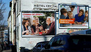 Rinkimų agitacijos plakatai Sarbriukene