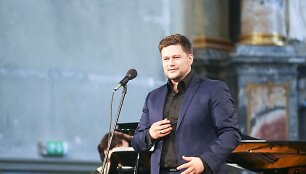 Merūno Vitulskio koncertas Galiu Papasakot... 