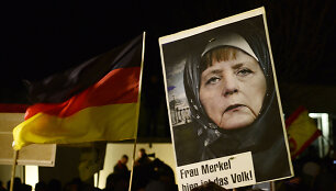 Islamo prie&scaron;ininkų protestai Vokietijoje