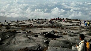Alpinistai ant Kinabalu kalno
