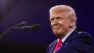 D. Trumpas / Samuel Corum - Pool via CNP / picture alliance / Consolidated News Photos