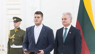 Valstybės apdovanojimų iteikimo ceremonija