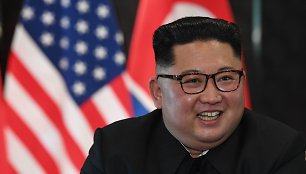 D.Trumpo ir Kim Jong Uno susitikimo emocingos akimirkos