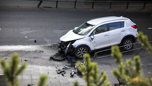 &bdquo;Kia&ldquo; avarija Geležinio vilko gatvėje