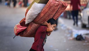 Palestiniečiai palieka šiaurinę Gazos Ruožo dalį