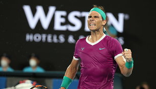 Geležinis žmogus: 5 valandų mūšį laimėjęs R.Nadalis tapo „Didžiojo kirčio“ turnyrų rekordininku!