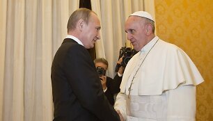 V.Putinas ir popiežius Pranci&scaron;kus.