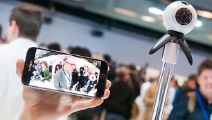 &bdquo;Samsung&ldquo; pristatė &bdquo;Galaxy S7&ldquo; ir &bdquo;Galaxy S7 Edge&ldquo; telefonus