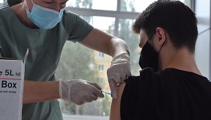 Vakcinavimas nuo koronaviruso Ukrainoje