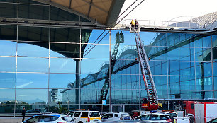 Užsidegus Alikantės oro uosto terminalo stogui, evakuoti keleiviai ir darbuotojai