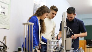 Klaipėdos universiteto Ateities fondui &bdquo;Achemos grupė&ldquo; skyrė per 50 tūkst. eurų