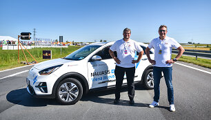 Rekordinė kelionė aplink Lietuvą elektromobiliu &bdquo;Kia e-Niro&ldquo; 