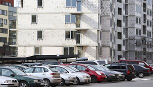 Daugiabučio automobilių stovėjimo aik&scaron;telė