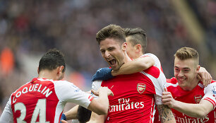 Olivier Giroud atvedė &bdquo;Arsenal&ldquo; į pergalę