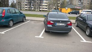 Kėdainių nemok&scaron;a su BMW 