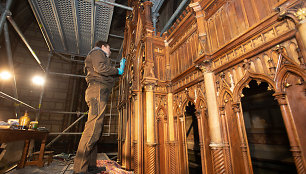 Kauno Šv. Apaštalų Petro ir Povilo arkikatedros altoriaus tvarkymo darbai